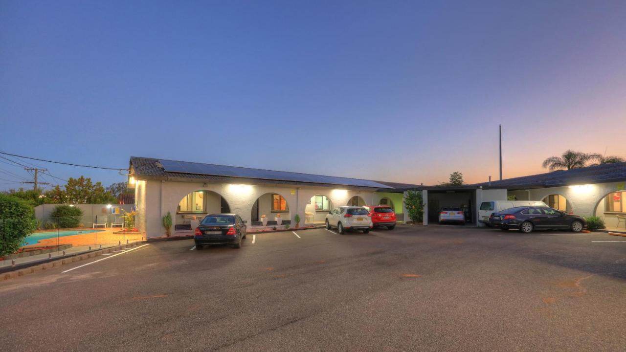 Grafton Lodge Motel Exteriör bild